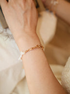 Fluid Pearl Bracelet