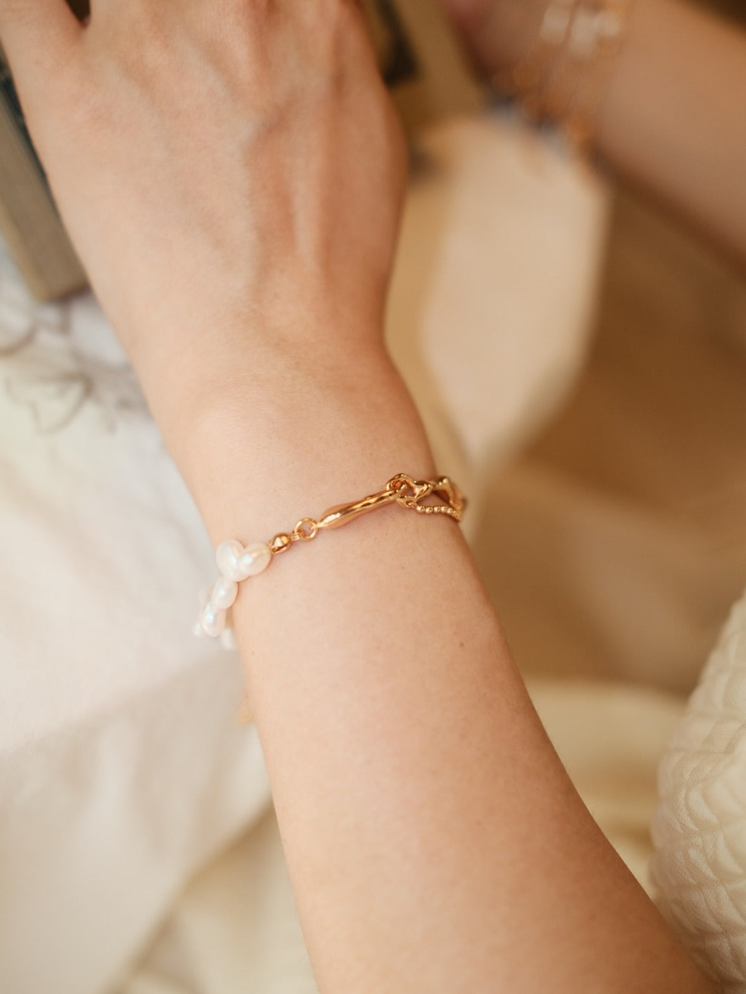 Fluid Pearl Bracelet