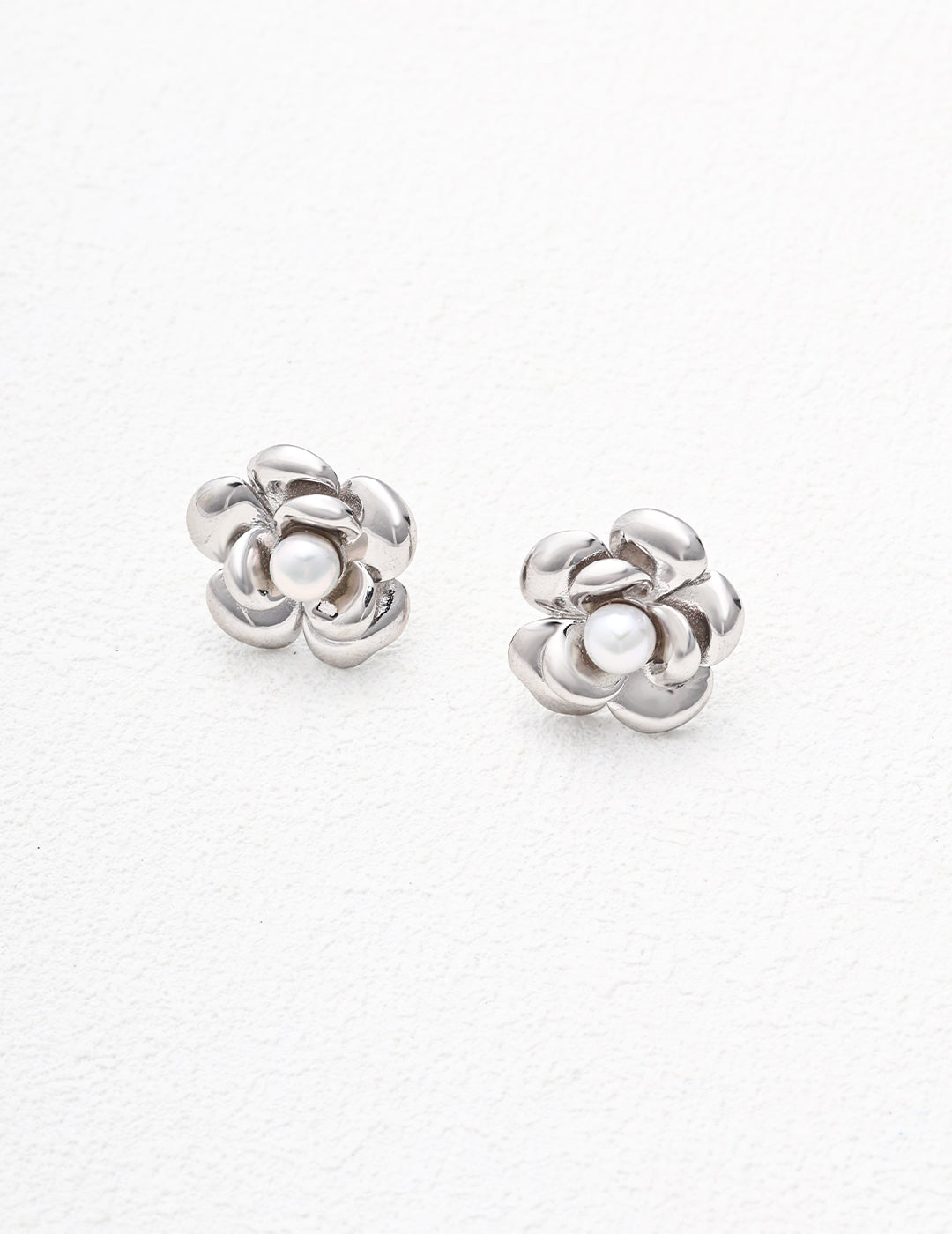 Petal Pearl Earrings