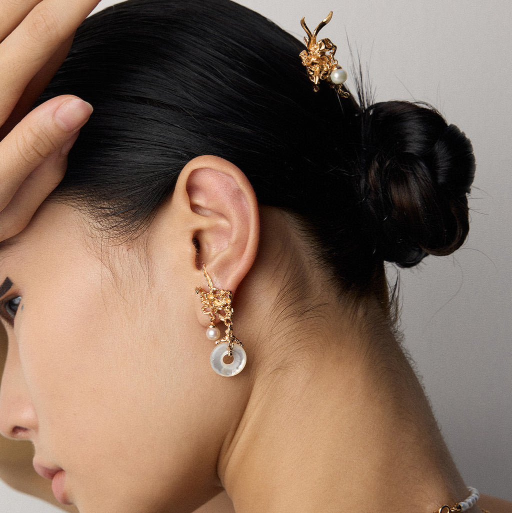 Taihu Pearl Drop Earrings