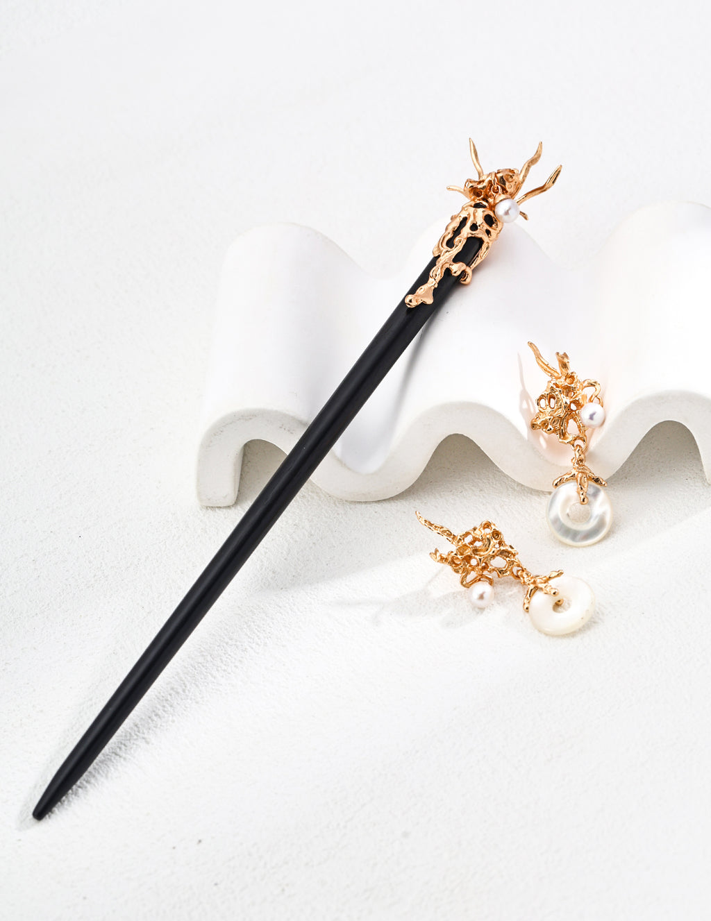 Taihu Pearl Drop Earrings
