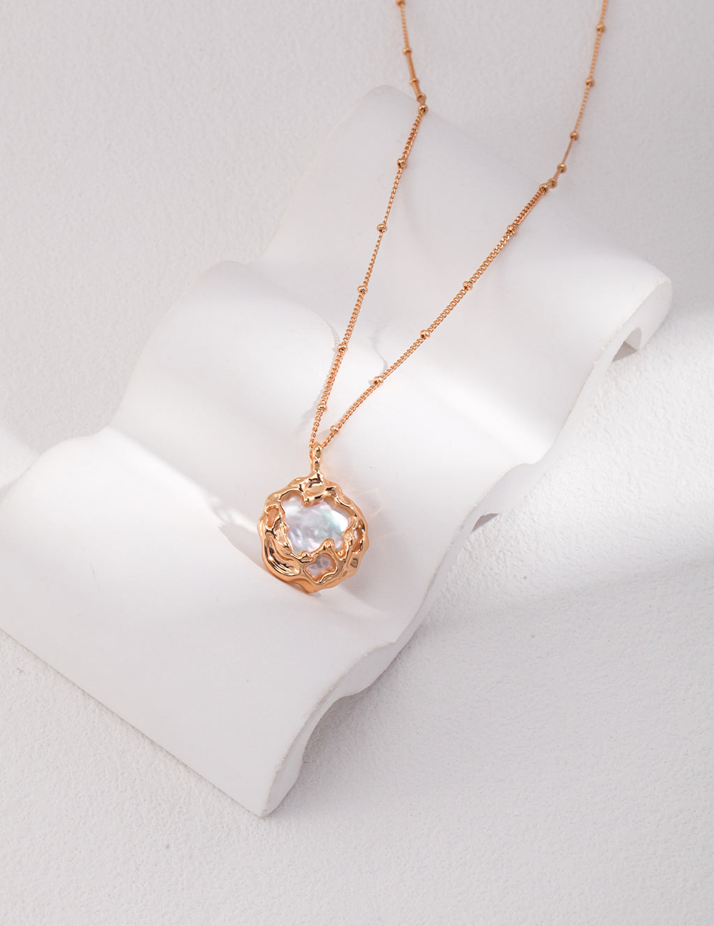 Vessel Pearl Necklace